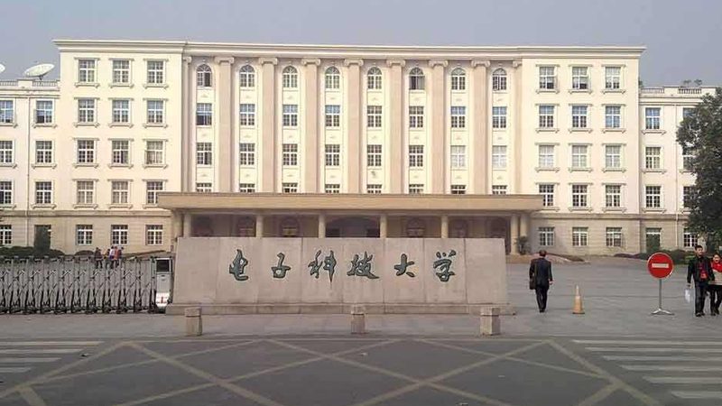 高难度PCB打板：揭秘价格背后的技术奥秘